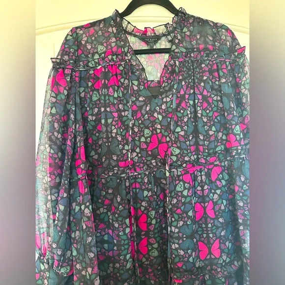 Ted Baker
Ellyah Midi Dress ,Size 1 (2-4 US) - Picture 9 of 10